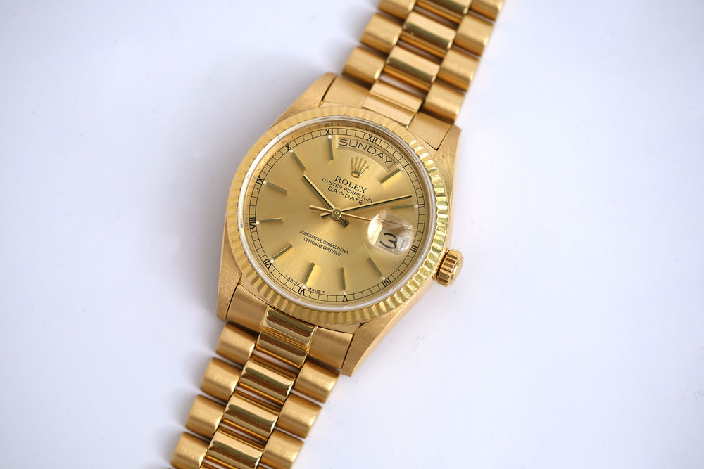 
                
                    Load image into Gallery viewer, Rolex 1970s 18k Yellow Gold Day-Date Single Quickset 18038 model w/ Champagne Dial on President Bracelet
                
            